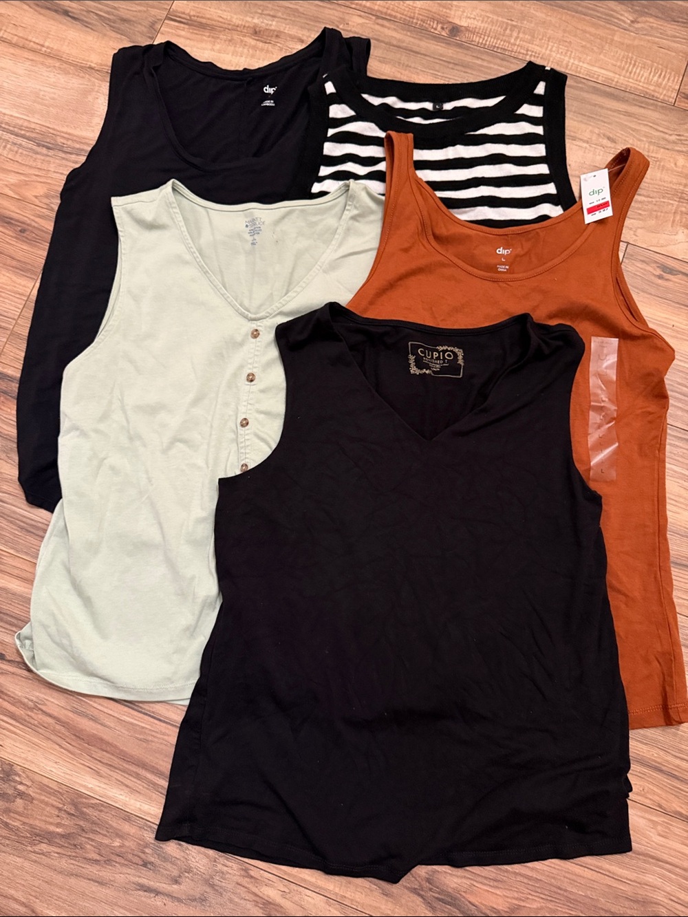 Set of 5 Tanks - Medium 8/10 Fit